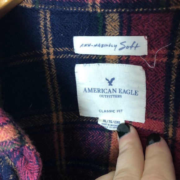 American Eagle Cropped Flannel (C) - Picture 2 of 4